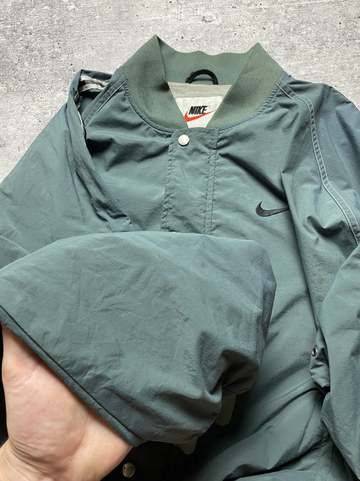 Nike Vintage Nike Nylon Bomber Jacket Size US L / EU 52-54 / 3 - 11 Thumbnail