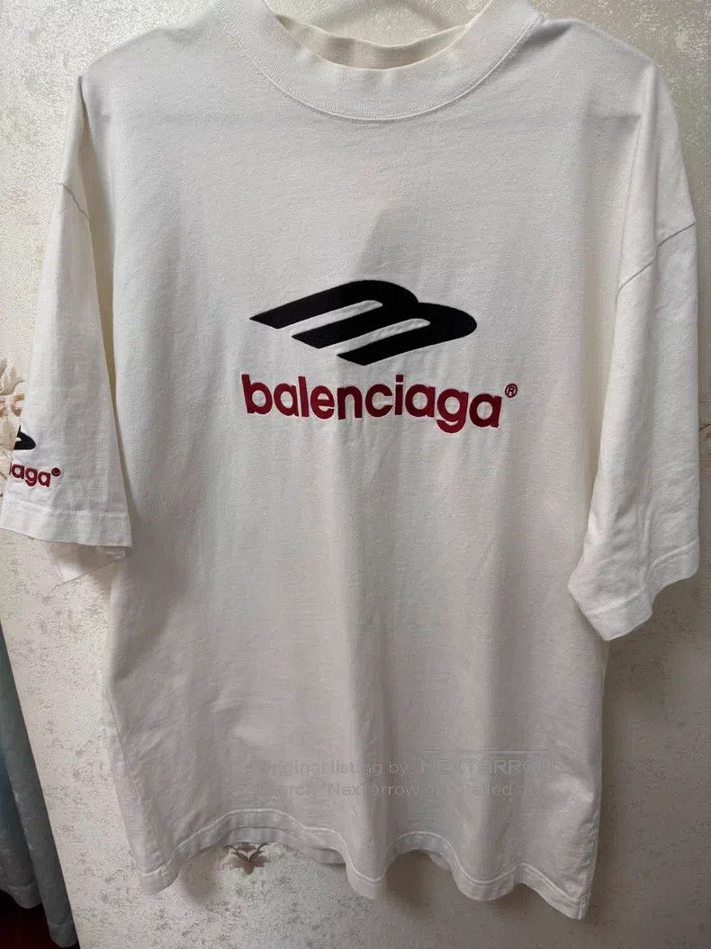 Balenciaga Balenciaga Embroidered Logo Short Sleeve T-Shirt White Size US S / EU 44-46 / 1 - 1 Thumbnail