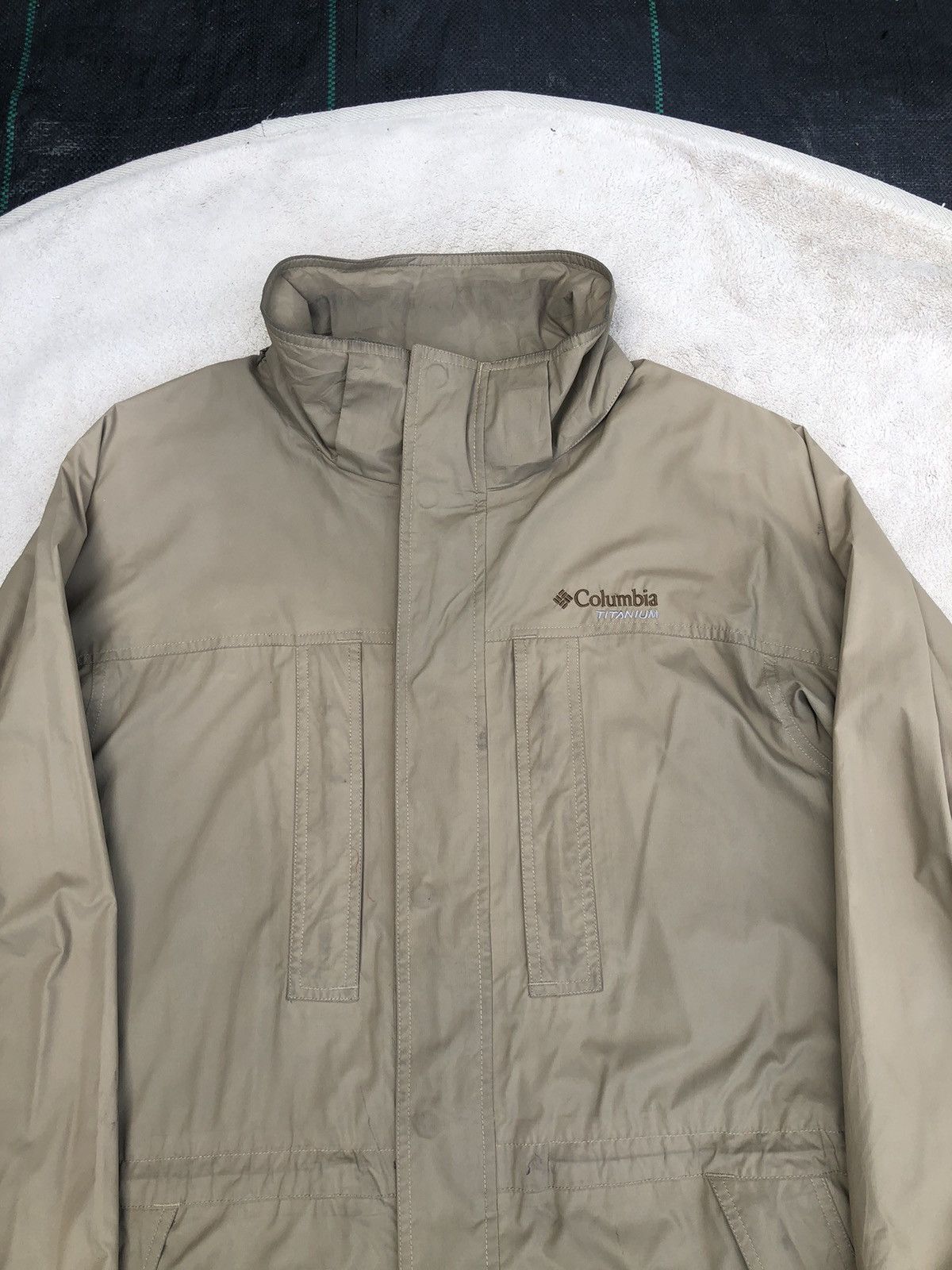Columbia × Vintage Vintage Columbia Titanium Outdoor Jacket Size US L / EU 52-54 / 3 - 2 Thumbnail