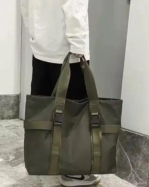 Japanese Brand Khaki Shoulder Bag Size ONE SIZE - 2 Thumbnail