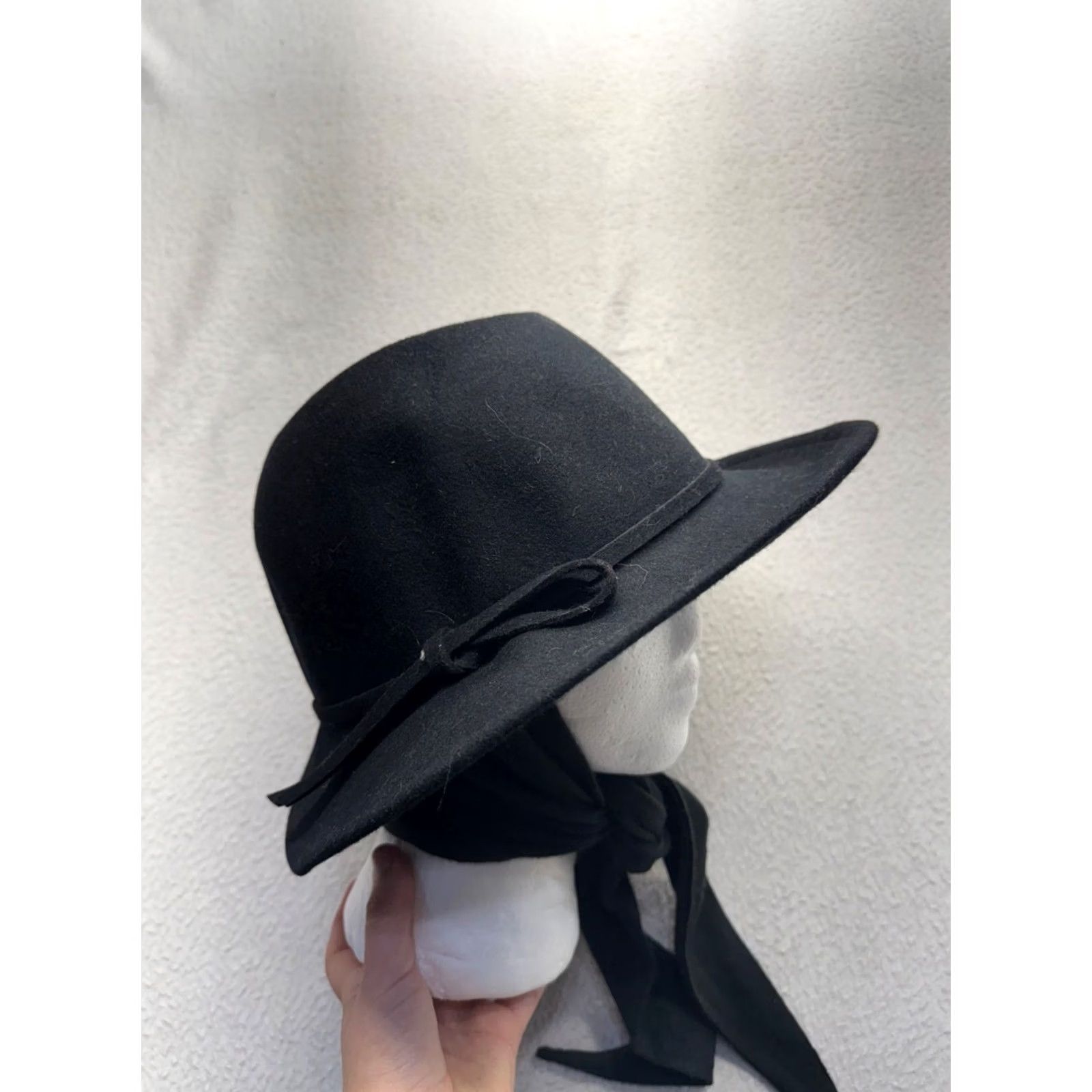 Vintage VINTAGE Street Smart Betmar Black Wool Hat With Scarf Accent Ladies Womens One Size Black Wool Hat Size ONE SIZE - 4 Thumbnail