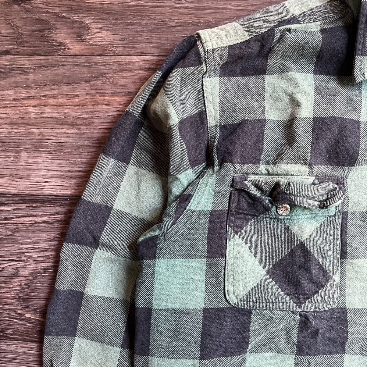 Vintage Vintage 2000s Thick Green Flannel Cut/Cropped L/XL Size US XL / EU 56 / 4 - 5 Thumbnail