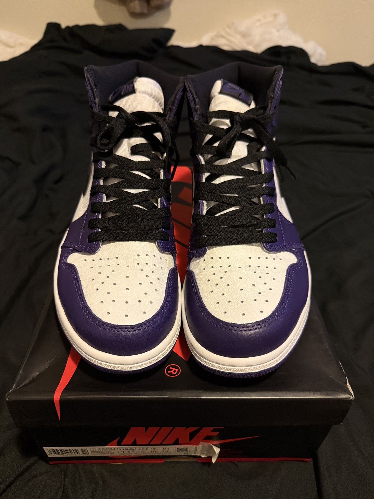 Jordan Brand 2020 Air Jordan 1 Retro High OG 'Court Purple 2.0 Size 11.5 Size US 11.5 / EU 44-45 - 1 Thumbnail