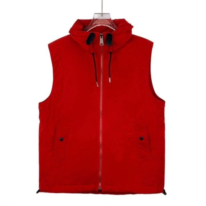 Burberry Burberry Red Hidden Hood Cotton Vest Size US M / EU 48-50 / 2 - 1 Thumbnail