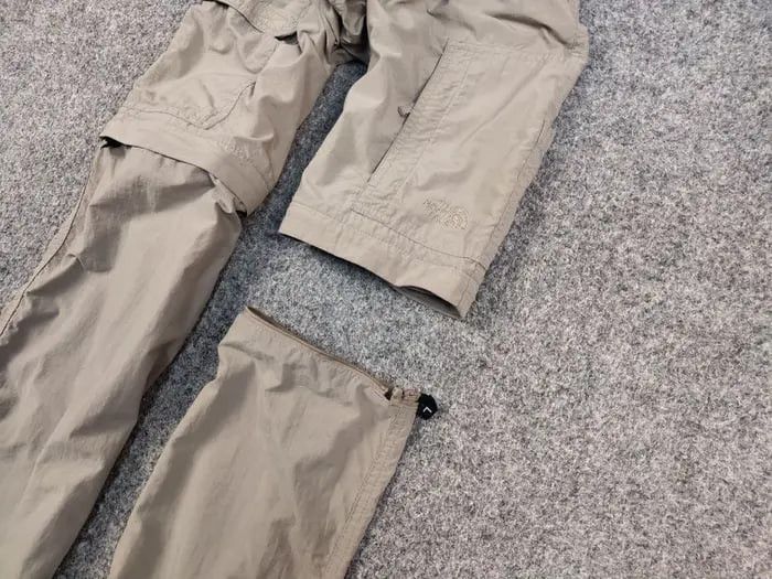 The North Face Vintage 90's The North Face Cargo Beige Track Pants x Shorts Size US 34 / EU 50 - 5 Thumbnail