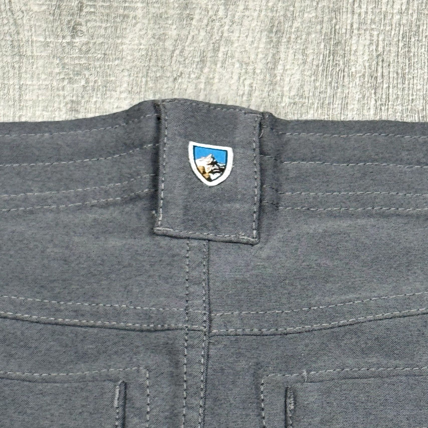 Vintage WOMENS KUHL TREKR KAPRI LIGHTWEIGHT STRETCH HIKING PANTS DARK GRAY ZIP POCKET 4 Size 27" / US 4 / IT 40 - 8 Thumbnail