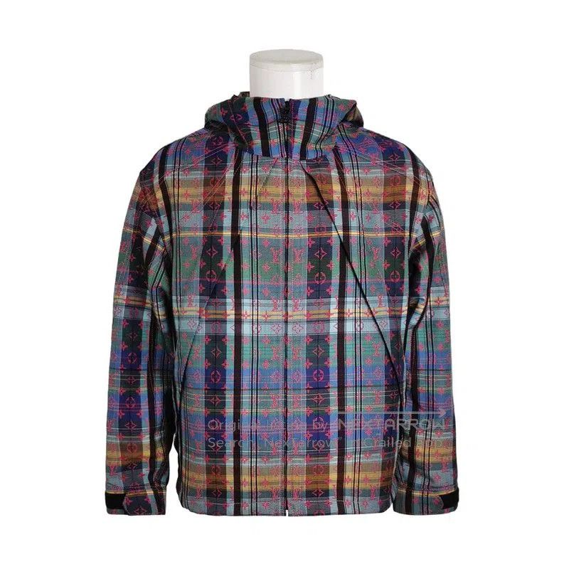 Louis Vuitton Louis Vuitton Colorful Logo Hooded Jacket Size 44. Size US L / EU 52-54 / 3 - 1 Thumbnail