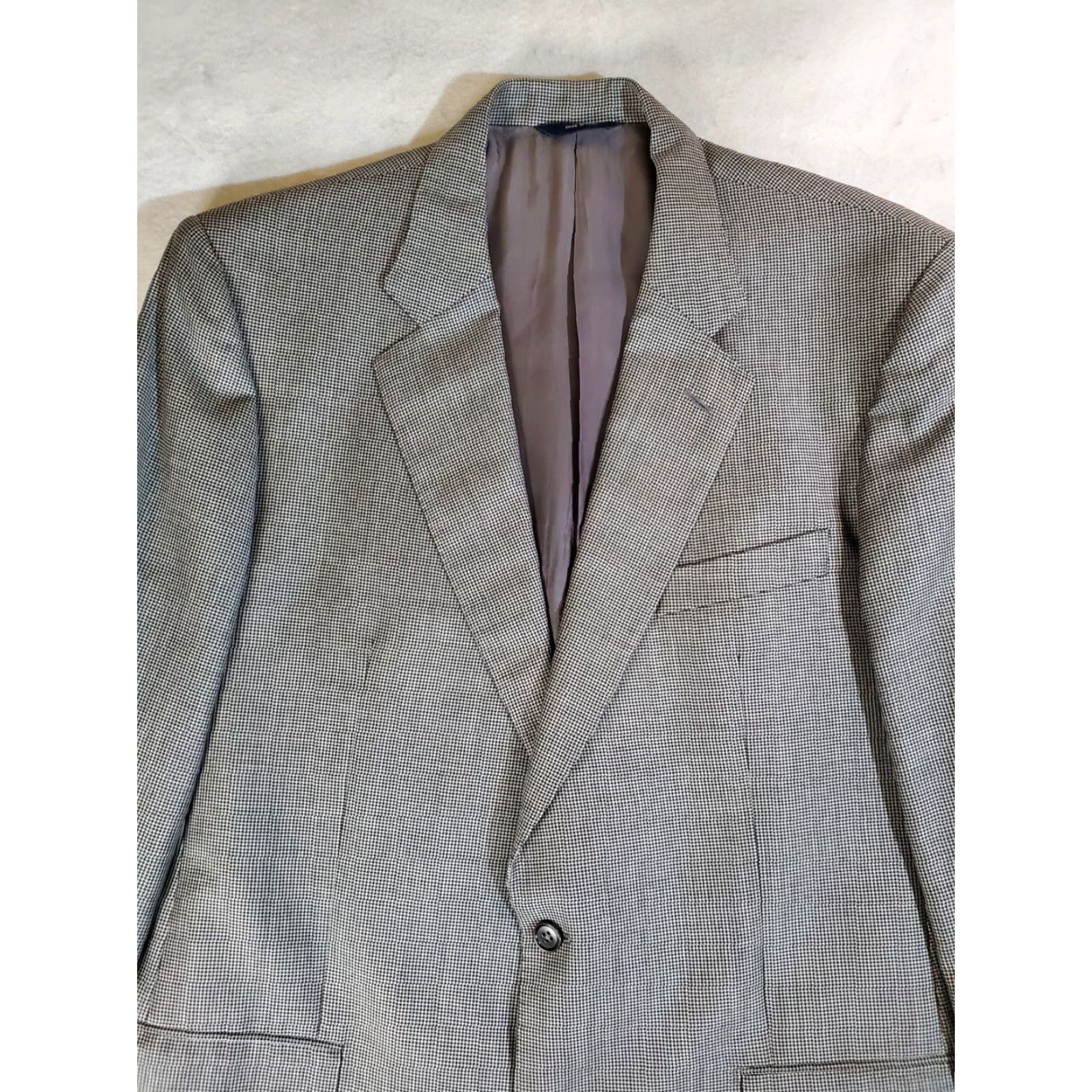 Brooks Brothers VINTAGE Brooks Brothers 2-Button Gray Check Mens 45L Suit Coat 100% Wool Blazer Mens Size 45 Gray Check Wool 2-Button Notch Lapel Casual Classic Mens Size 48R - 2 Thumbnail