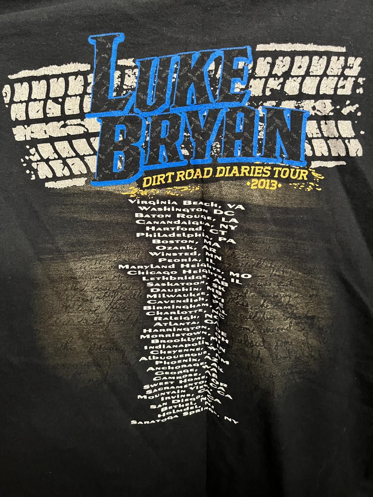 Designer Luke Bryan T-shirt - Dirt Road Diaries Luke Bryan Tour 2013 Size US XL / EU 56 / 4 - 5 Thumbnail
