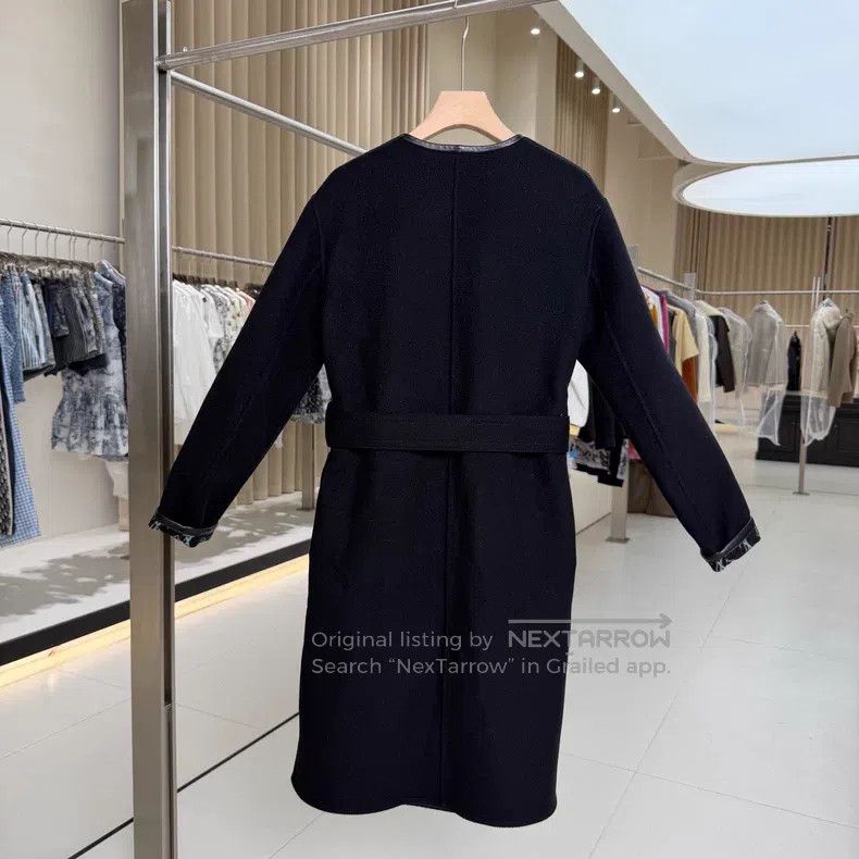Louis Vuitton Louis Vuitton Black and blue full print wool coat Size XS / US 0-2 / IT 36-38 - 2 Thumbnail