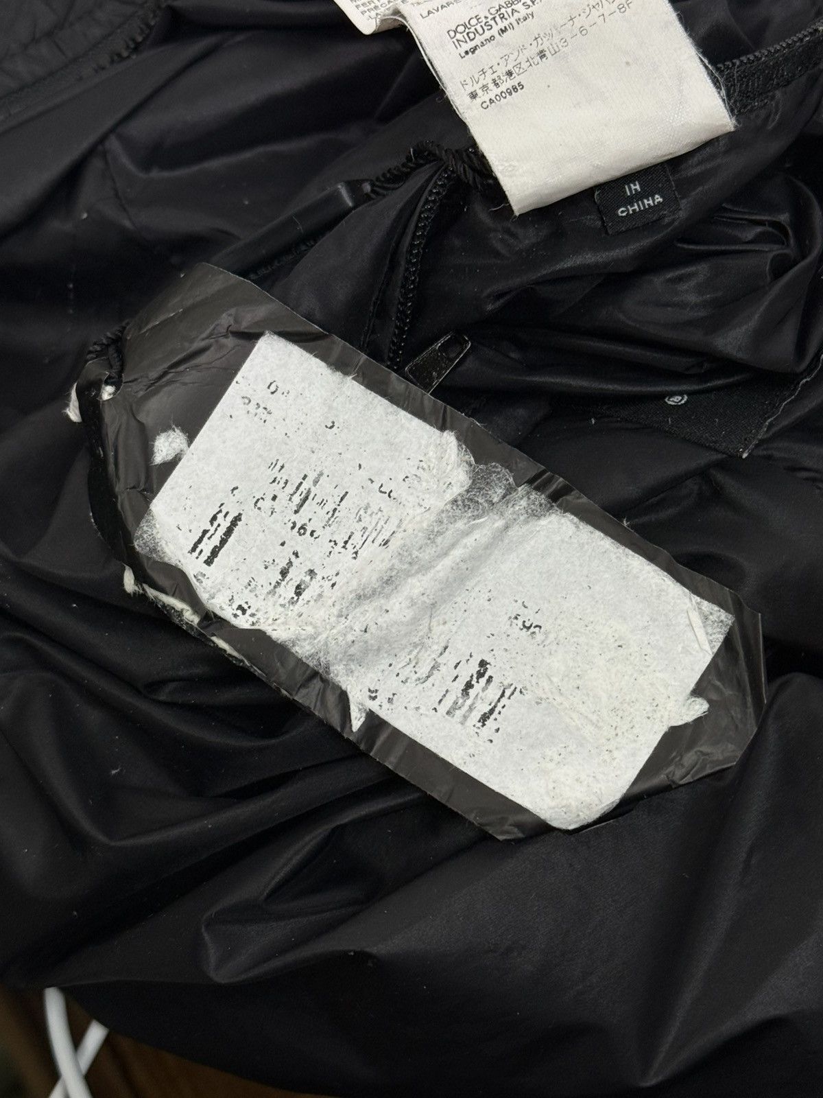 Dolce & Gabbana Dolce & Gabbana Metal Logo Lightweight Jacket Black Size 44 Size US S / EU 44-46 / 1 - 13 Thumbnail