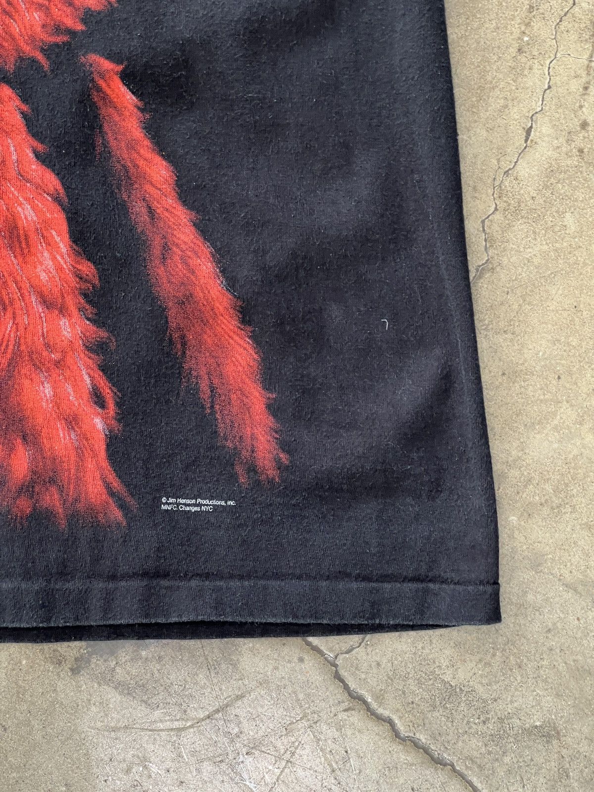 Vintage Vintage 90s Elmo Sesame Street Shadow Blackout Tee Large Size US L / EU 52-54 / 3 - 7 Thumbnail