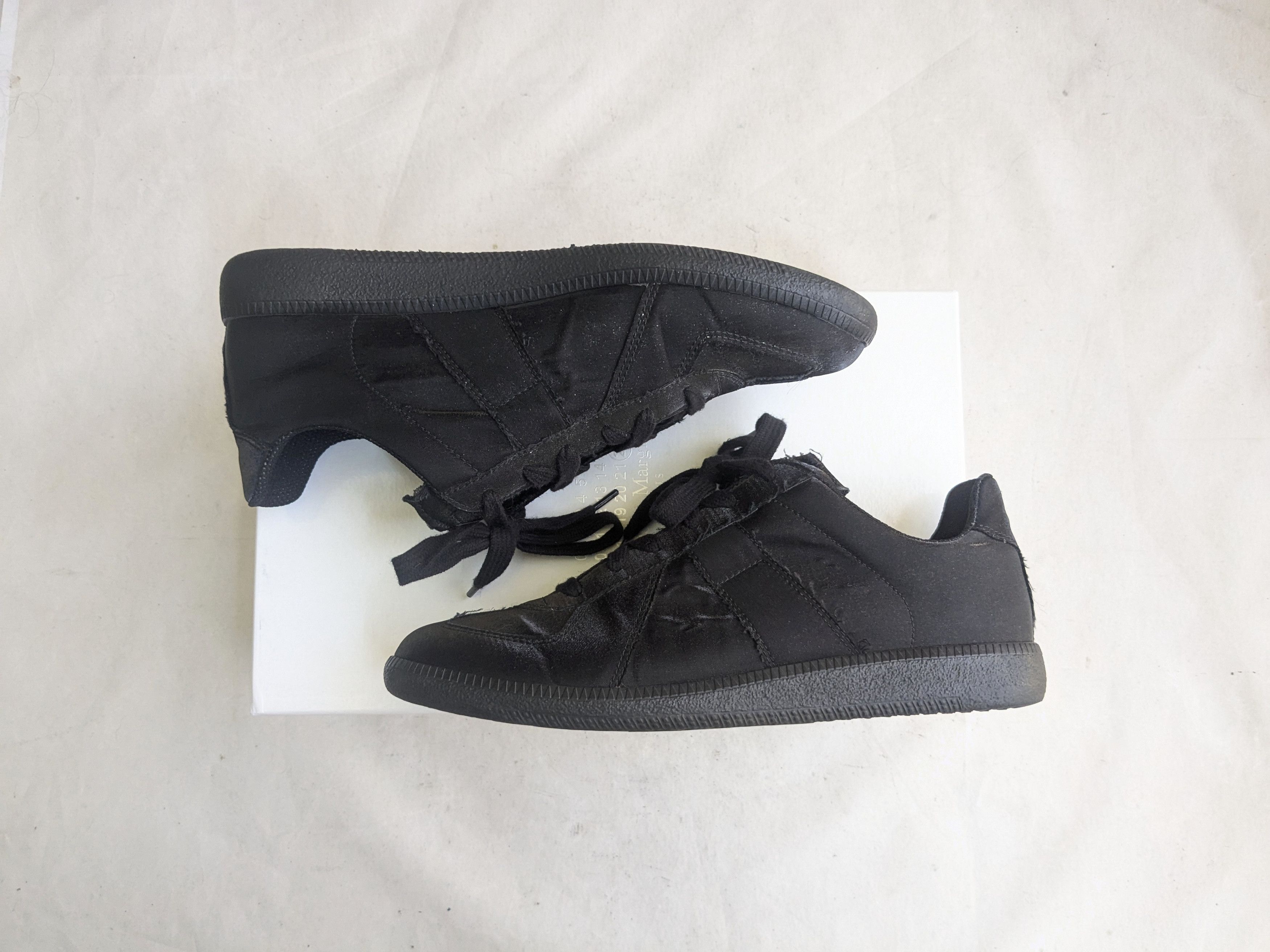Maison Margiela Maison Margiela GAT Replica Black Satin 9 42 Size US 10 / EU 43 - 1 Thumbnail
