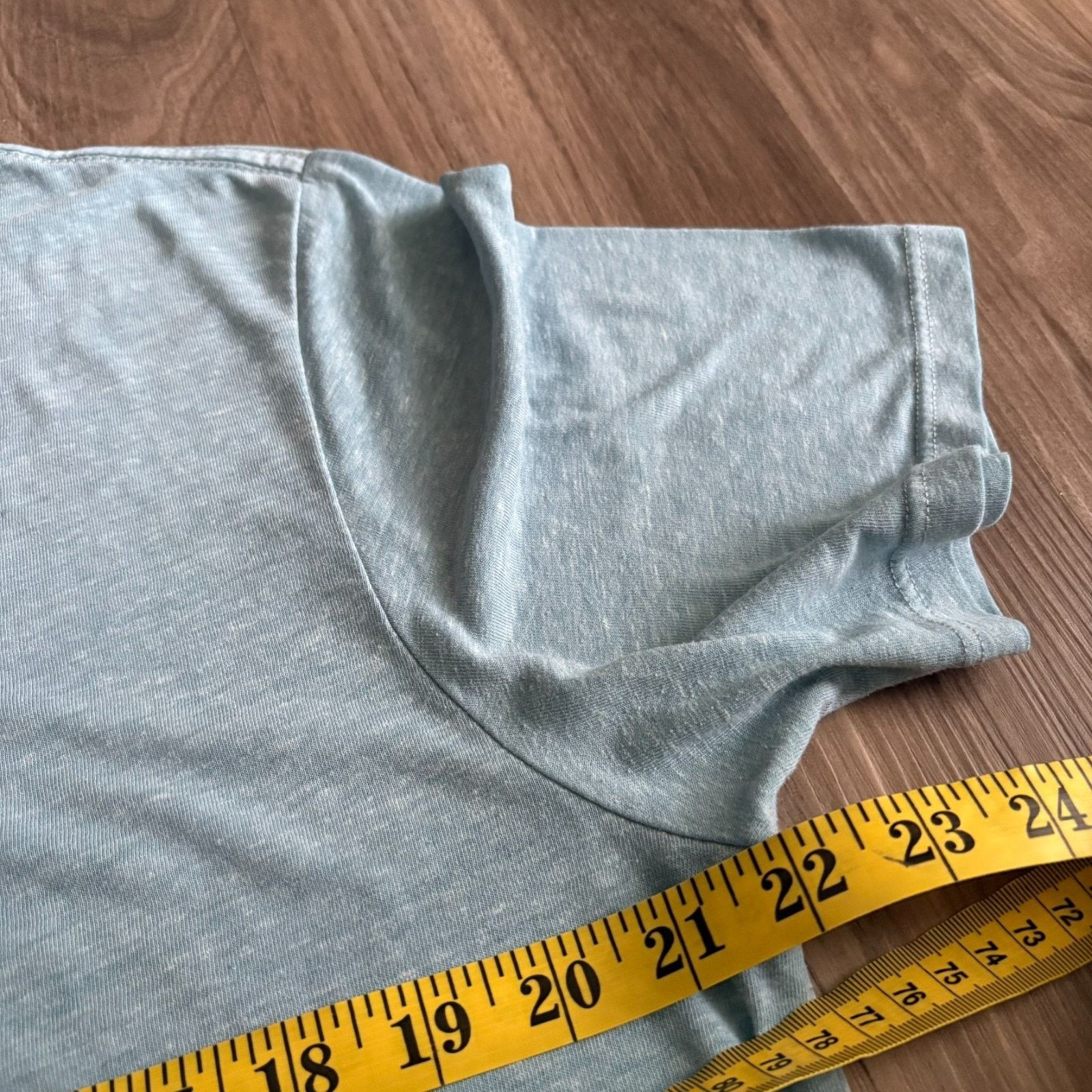 Marine Layer Marine Layer V-Neck T-Shirt Men's Size L Light Blue Rayon Size US L / EU 52-54 / 3 - 4 Thumbnail
