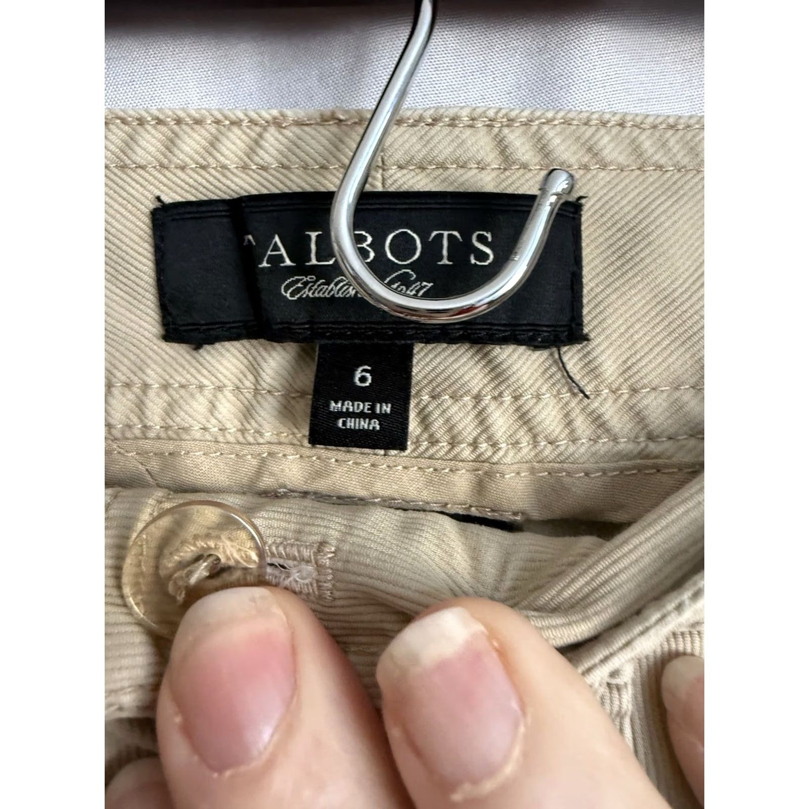 Talbots Talbots Khaki Pants Womens Size 6 Pockets Preppy Beach Resort Work Office Beige Size 28" / US 6 / IT 42 - 3 Thumbnail