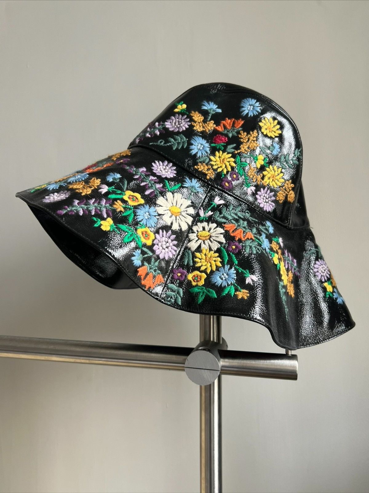 Gucci Gucci floral leather hat Size ONE SIZE - 2 Thumbnail