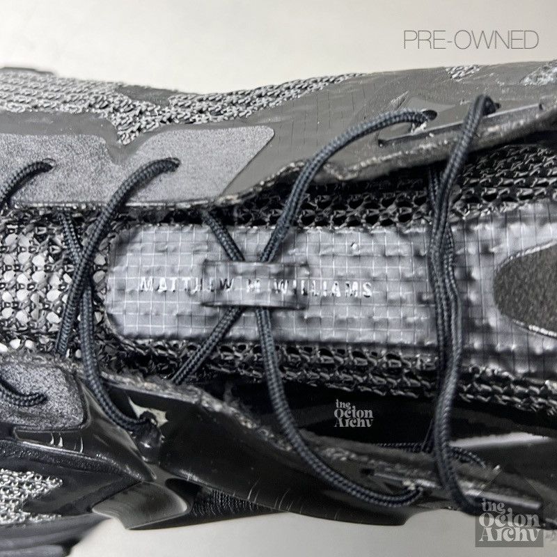 MMW × Nike Matthew M. Williams x Nike Zoom 004 Triple Black DC7442-001 Size US 9.5 / EU 42-43 - 12 Thumbnail