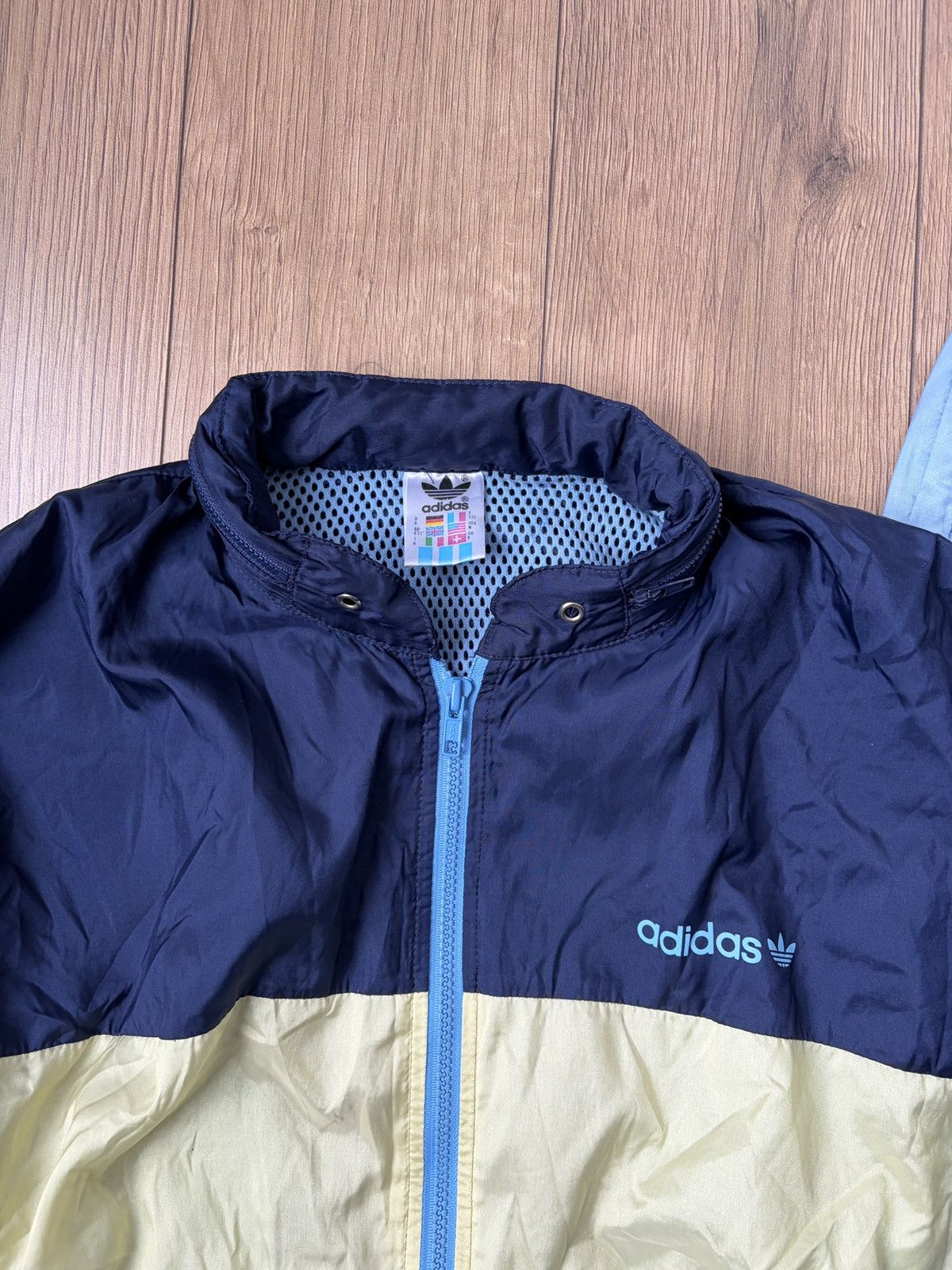 Adidas Adidas Casual Vintage Iconic Sport Track Suit Size US M / EU 48-50 / 2 - 4 Thumbnail