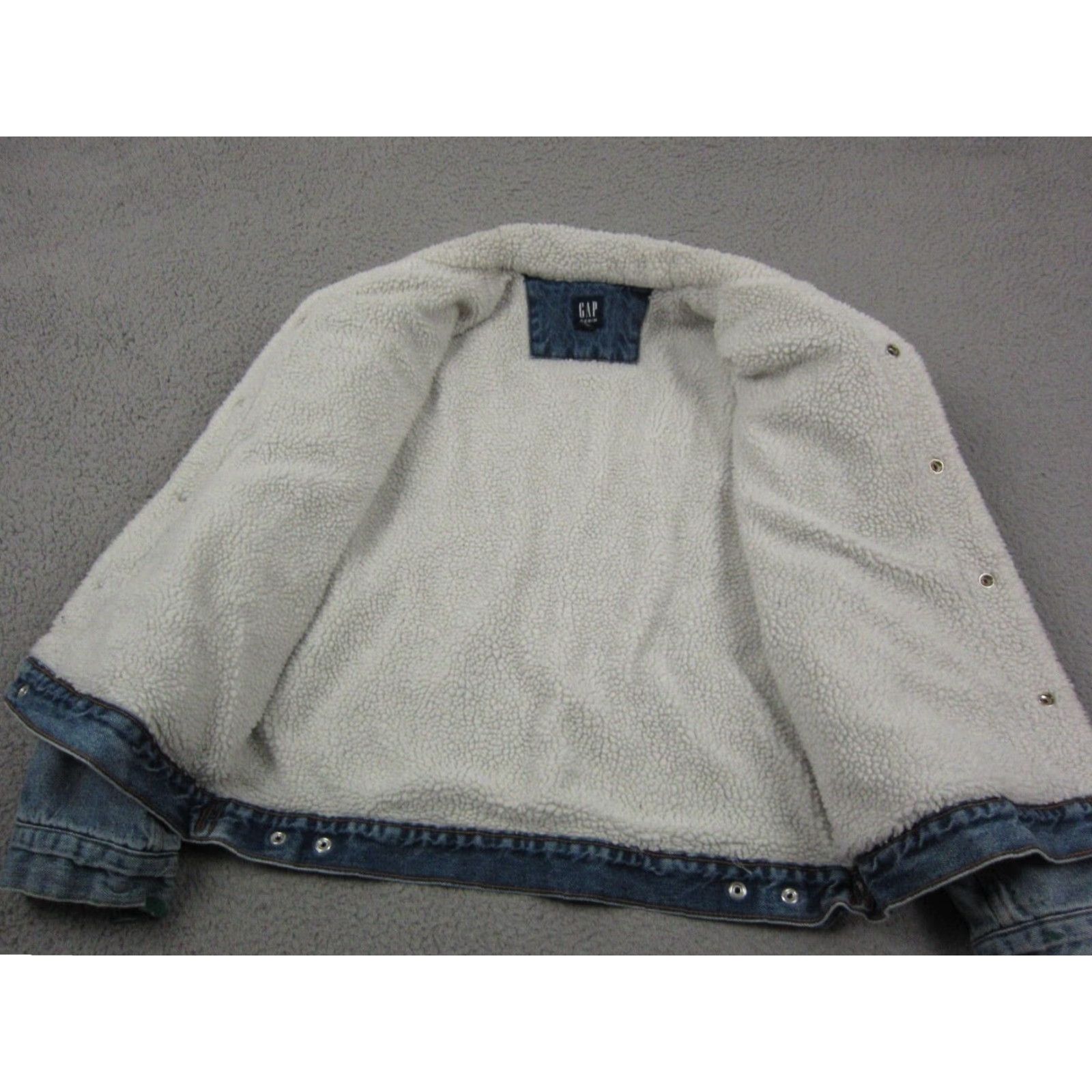 Gap VINTAGE Gap Denim Jacket Mens M Blue Denim Sherpa Lined Jean Trucker Coat Casual Bomber Style 80s 90s Workwear Mens Size US 31 - 7 Thumbnail