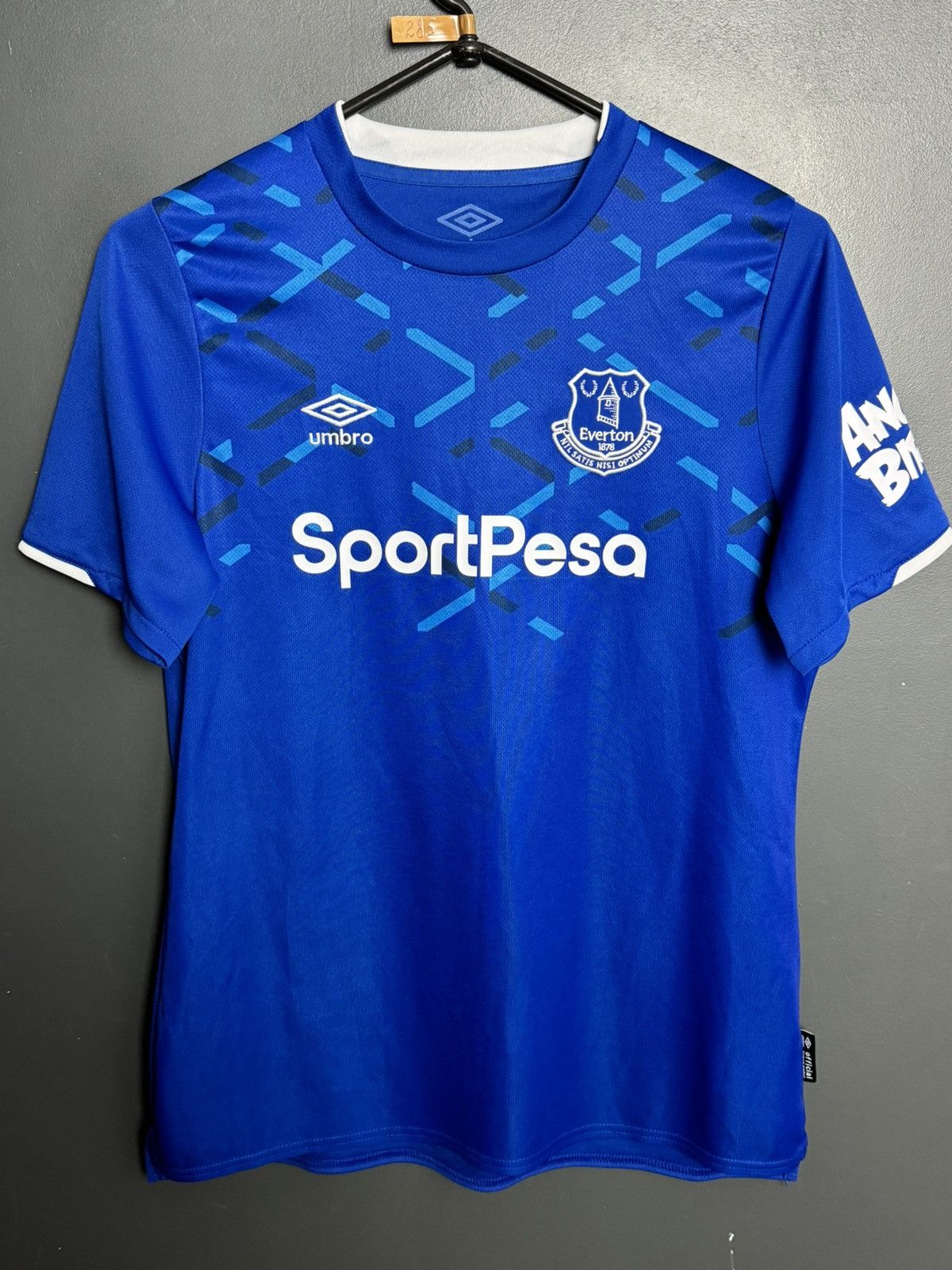 Umbro Everton 19/20 Home Football Jersey Size M / US 6-8 / IT 42-44 - 1 Thumbnail