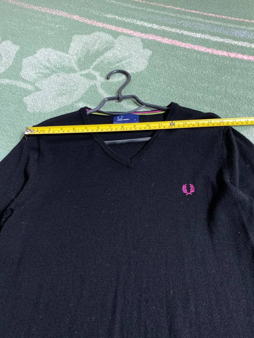 Fred Perry Vintage Fred Perry Sweatshirt Pullover Logo 90s Y2K Size US S / EU 44-46 / 1 - 7 Thumbnail