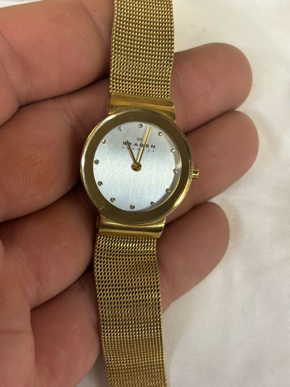 Skagen Skagen Gold Tone Mesh Band! New Battery! Size ONE SIZE - 2 Thumbnail