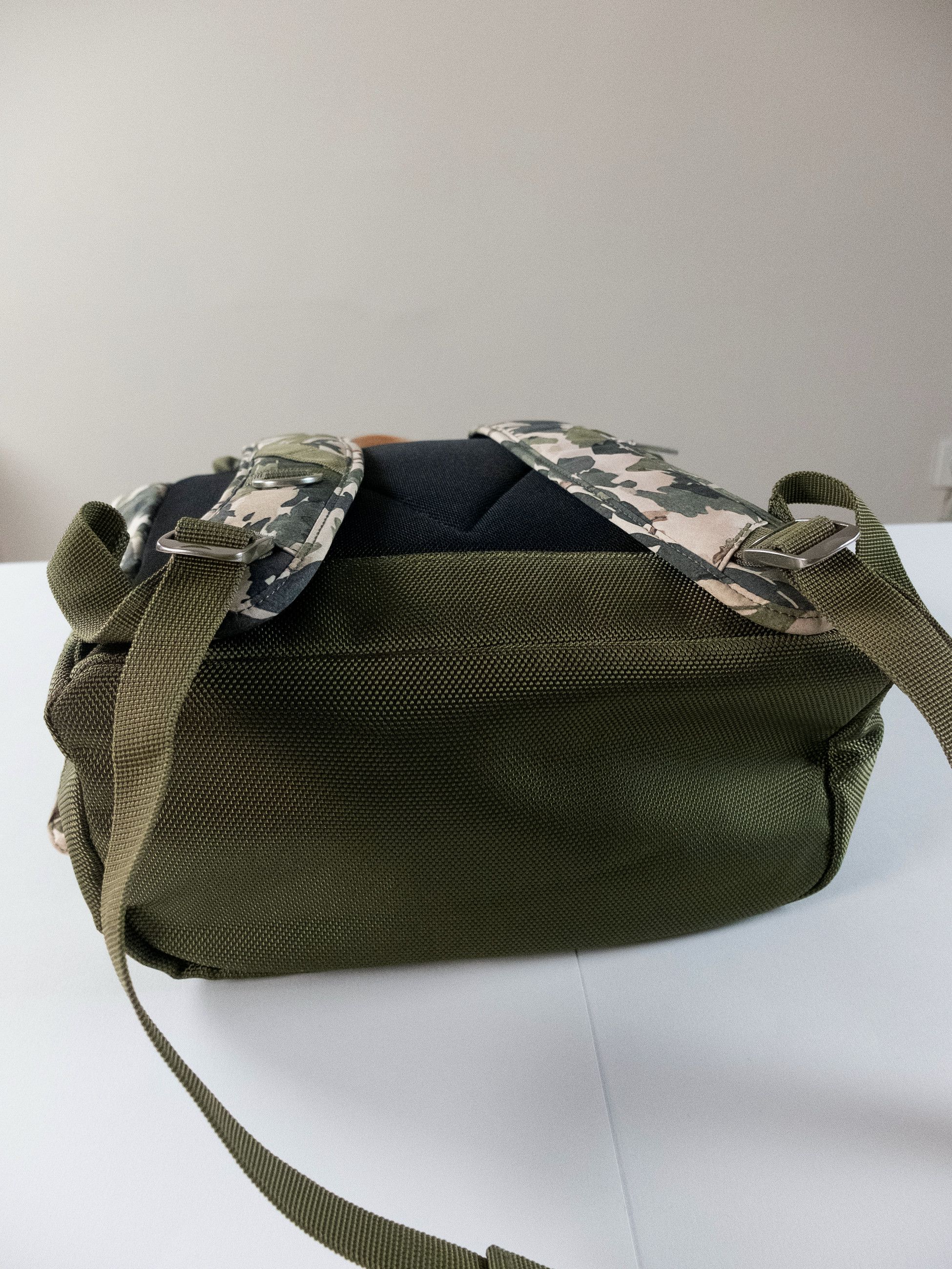 Paul Smith PS PAUL SMITH khaki green abstract print canvas backpack Size ONE SIZE - 9 Thumbnail