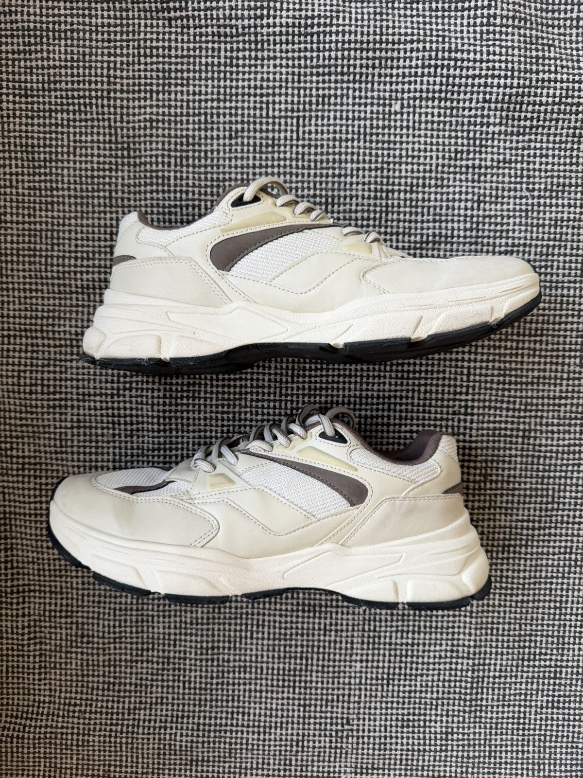 Zara 👟 Zara Athletic Running Shoe • 2 Tone (White, Brown/Tan) Size US 8.5 / EU 41-42 - 6 Thumbnail