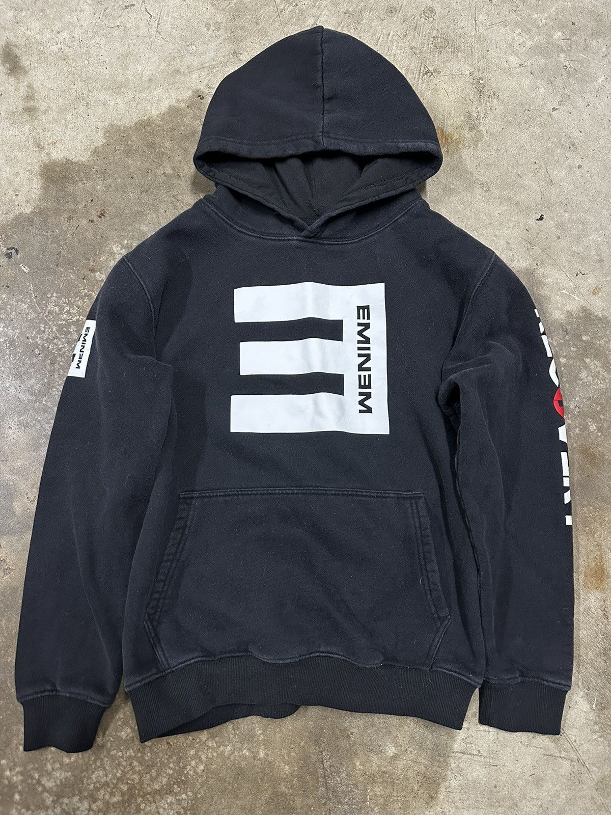 image of Made In USA x Vintage Eminem Recovery Album Promo Rap Hoodie in Black, Men's (Size Medium)