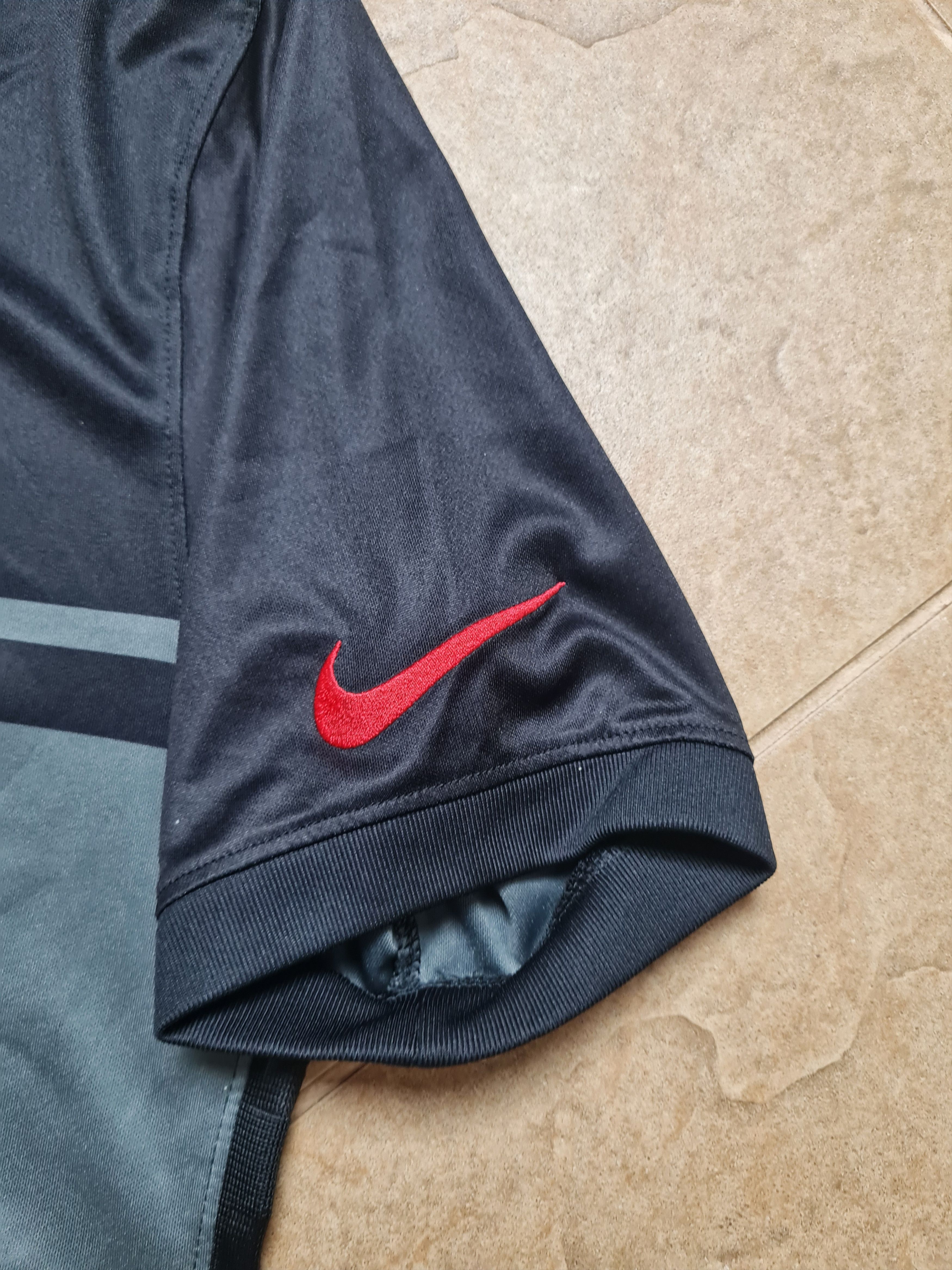 Nike JERSEY PARIS SAINT GERMAIN 2021/2022 NIKE Third Soccer Size US S / EU 44-46 / 1 - 12 Thumbnail