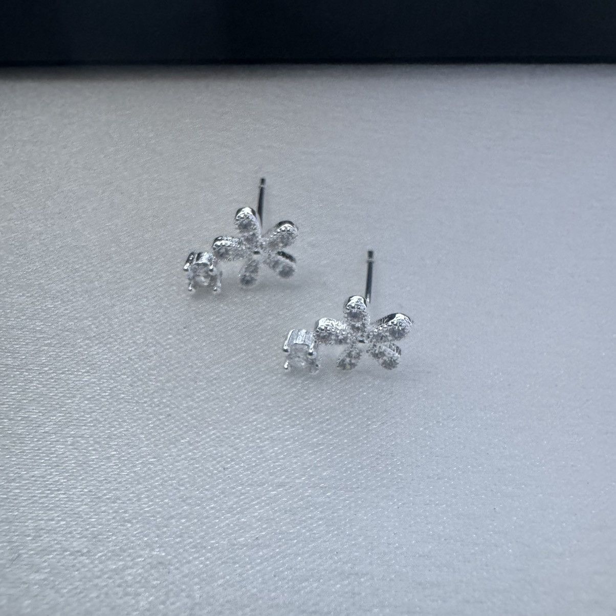 Designer Small CZ Flower Stud Earrings for Women Size ONE SIZE - 2 Thumbnail