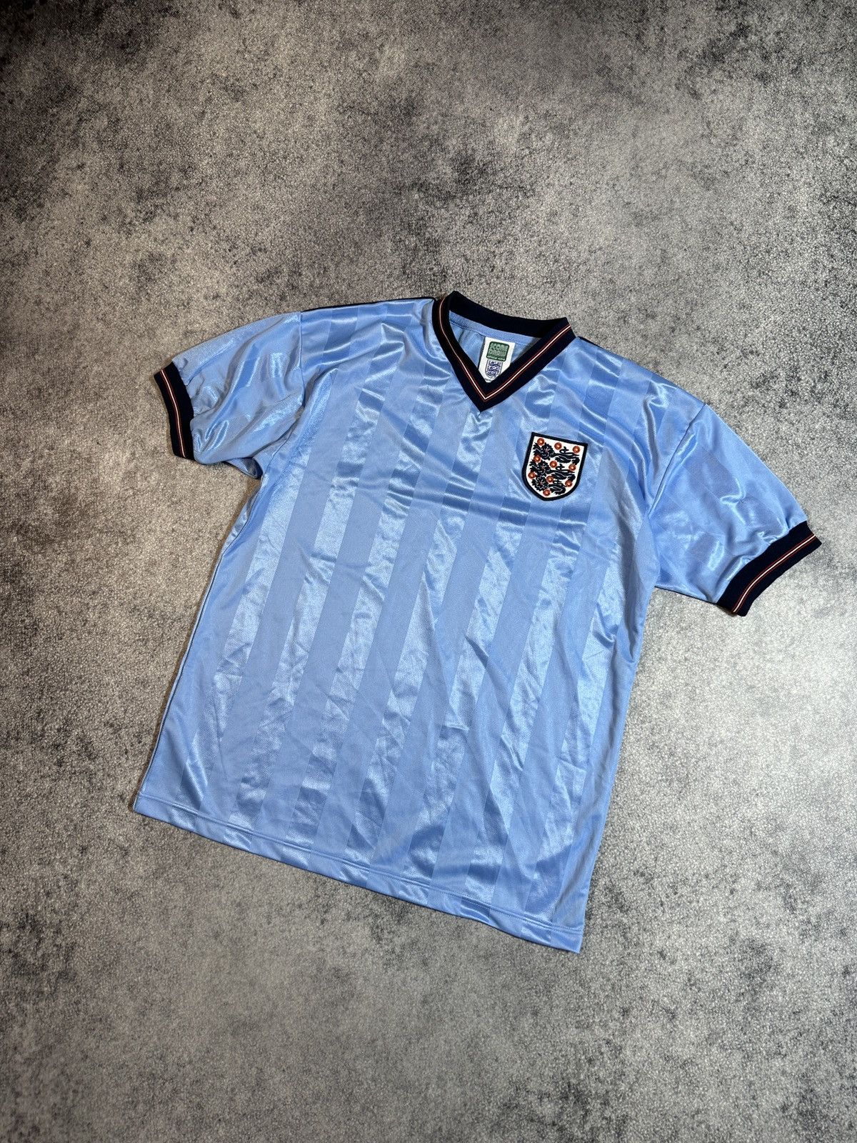 Vintage Vintage England Soccer Jersey Blokecore Rare Style L VTg Size US L / EU 52-54 / 3 - 1 Thumbnail