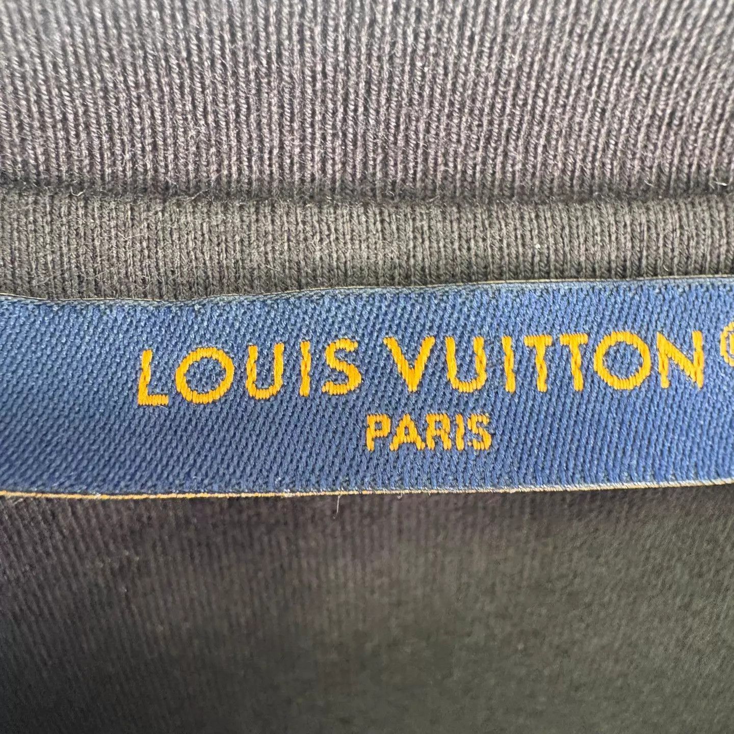 Louis Vuitton LV AIR AFRIQUE STORE Camel SS Tee L New Logo & Globe Size US L / EU 52-54 / 3 - 6 Thumbnail