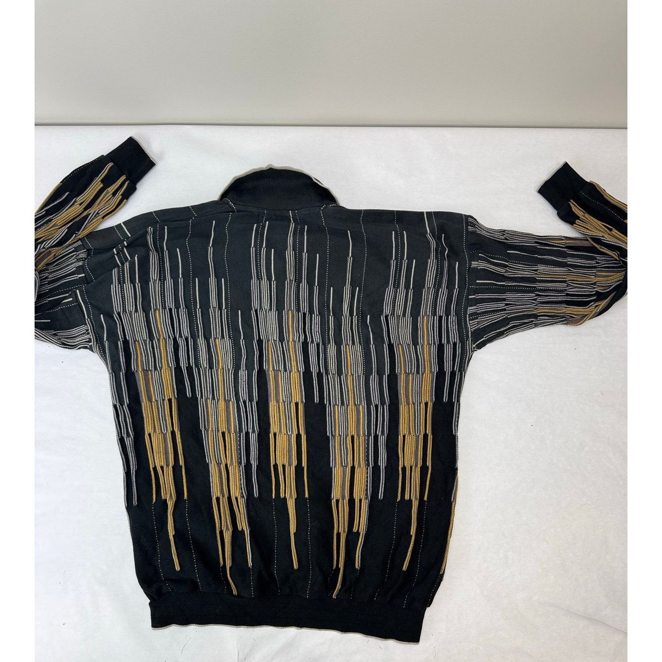 Tundra Vintage Tundra Sweater 80s 90s Coogi Black Tan Men's Size XL Size US XL / EU 56 / 4 - 3 Thumbnail