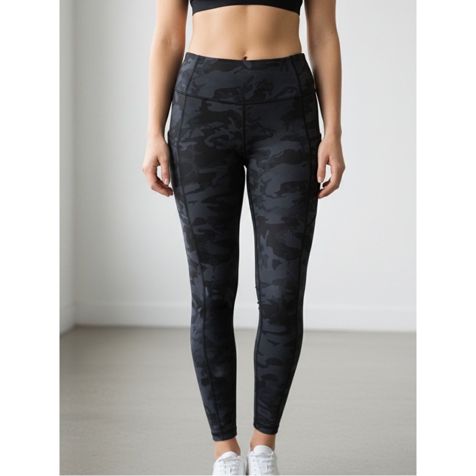 Lululemon Lululemon legging size 6 Size 28" / US 6 / IT 42 - 1 Thumbnail