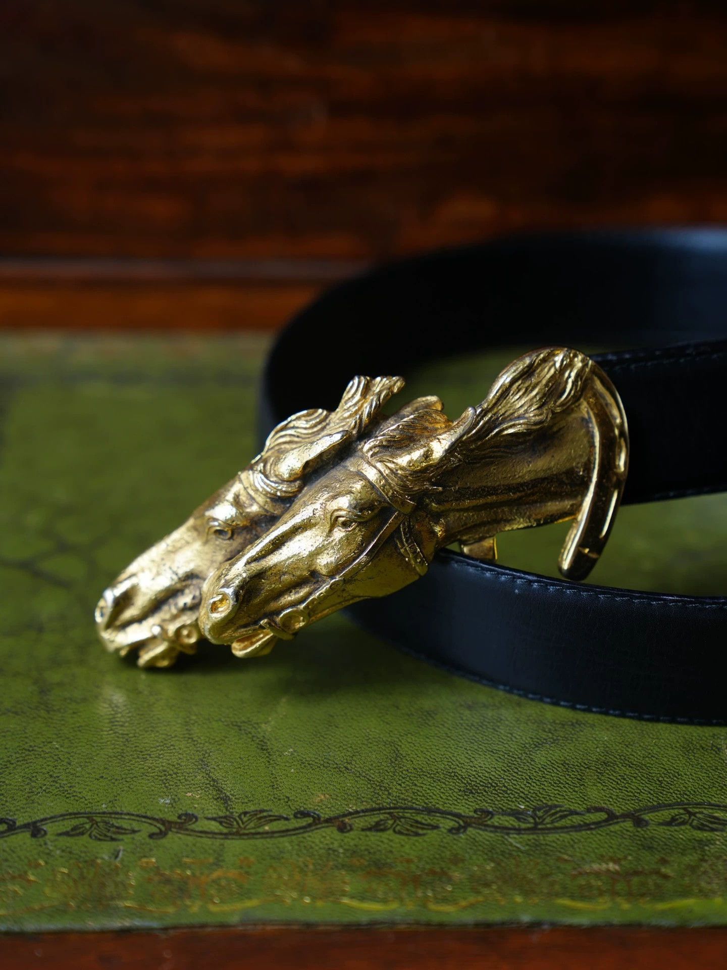 Gucci Black Belt with Gold Double Horse Head Buckle Size ONE SIZE - 1 Thumbnail