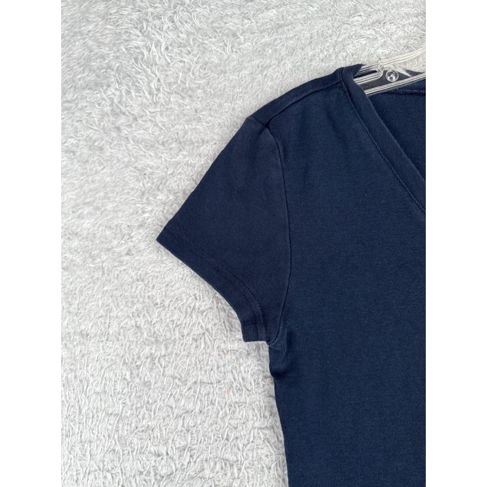 Tommy Hilfiger VINTAGE? No. Tommy Hilfiger Shirt Women Medium Blue V-Neck Short Sleeve 100% Cotton Jersey Size M / US 6-8 / IT 42-44 - 3 Thumbnail