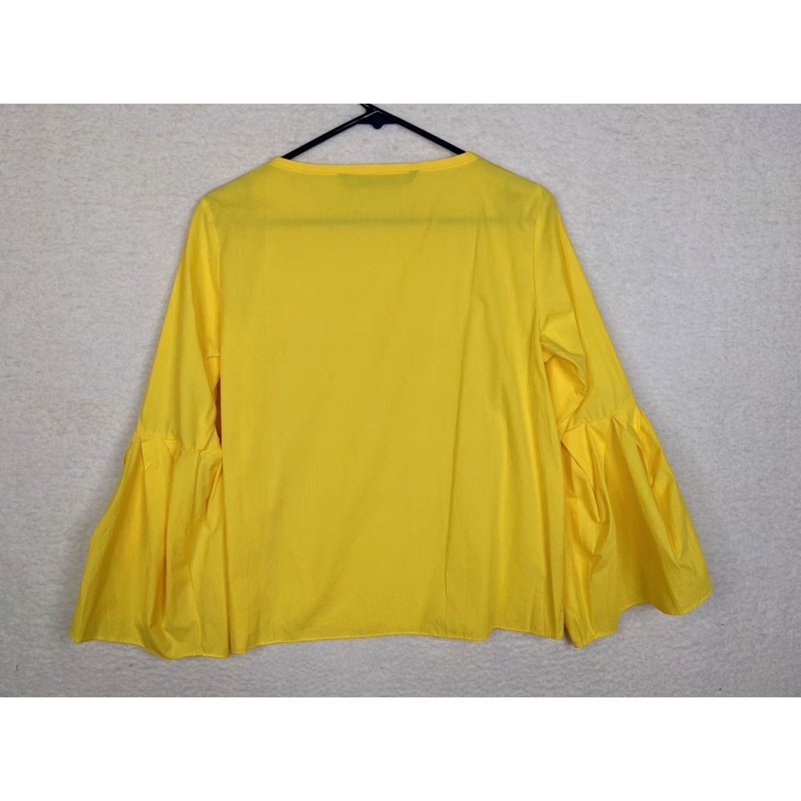 Zara Zara Blouse S Yellow Bell Sleeve Pullover Shirt Cotton Women Casual V-Neck Pullover Size S / US 4 / IT 40 - 3 Thumbnail