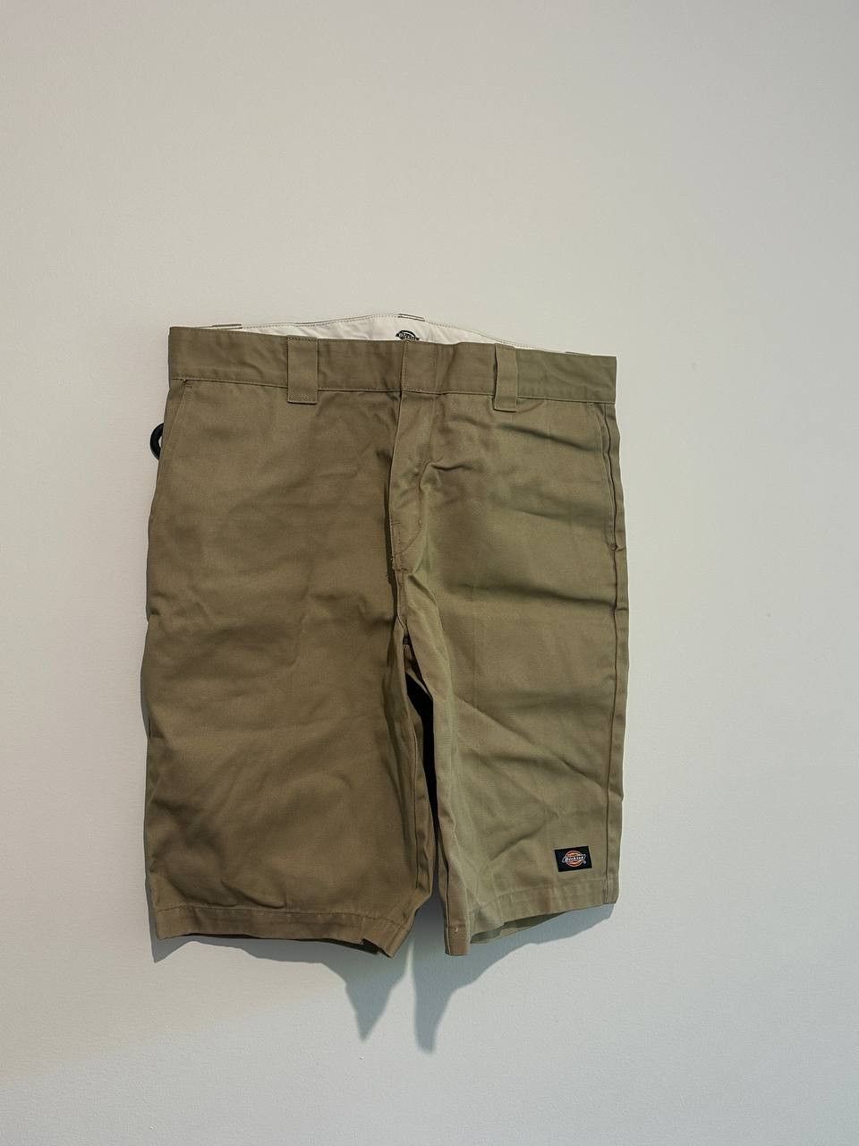 Dickies Dickies Men's Khaki Shorts Size US 36 / EU 52 - 1 Thumbnail