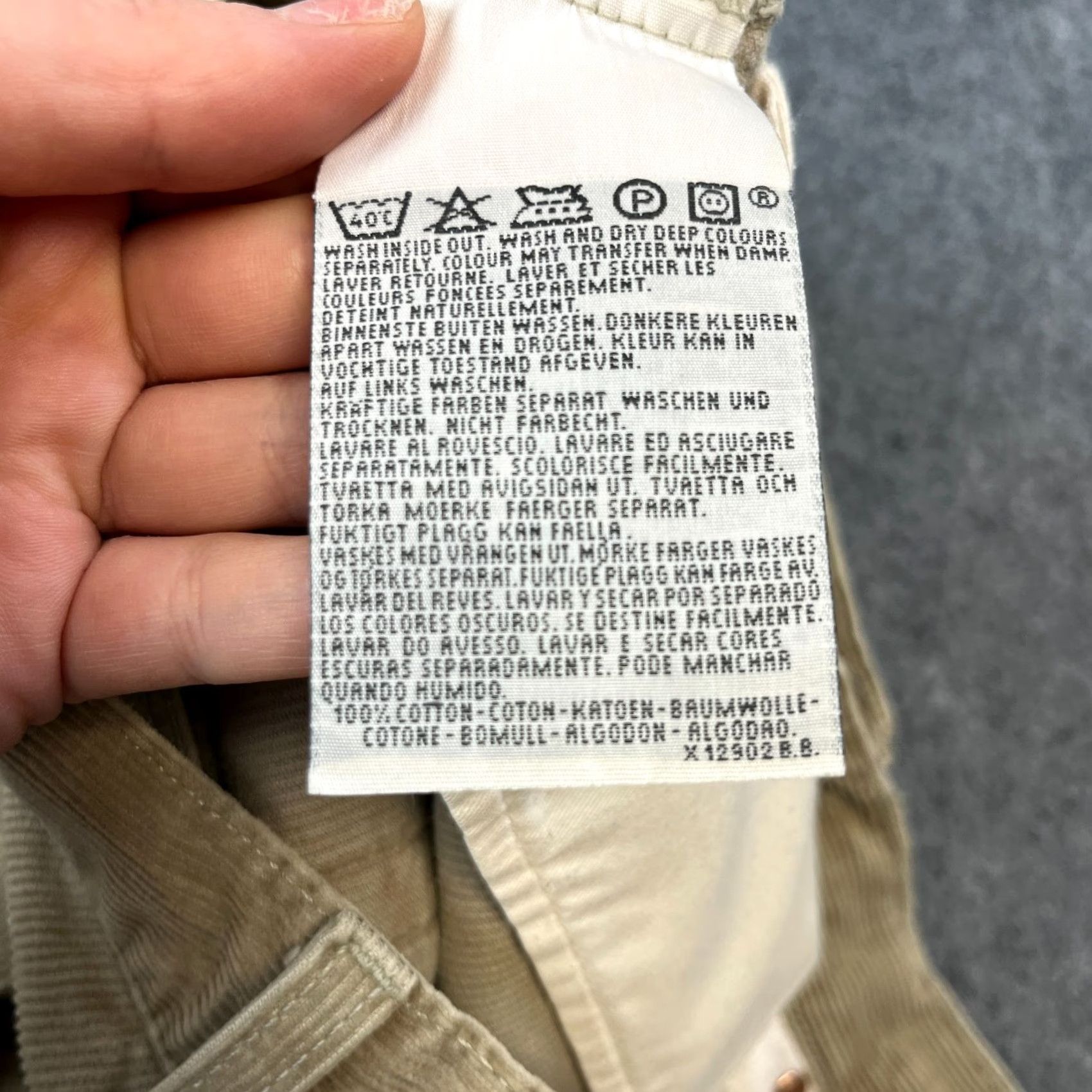 Levi's VINTAGE Levi's 551 Mens Corduroy Jeans Straight 32 Beige 90s Pin 100% Cotton Jeans Mens Regular 32in Beige 90s Levi's 551 Size US 32 / EU 48 - 7 Thumbnail