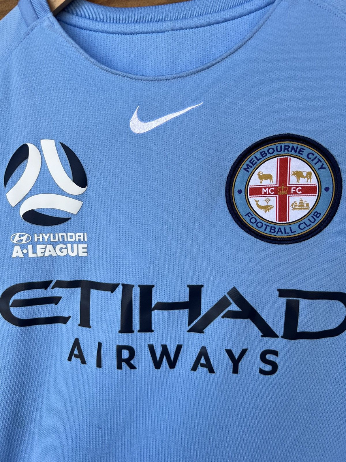 Nike 2016/2017 NIKE MELBOURNE CITY HOME FOOTBALL SHIRT SOCCER Size US S / EU 44-46 / 1 - 5 Thumbnail