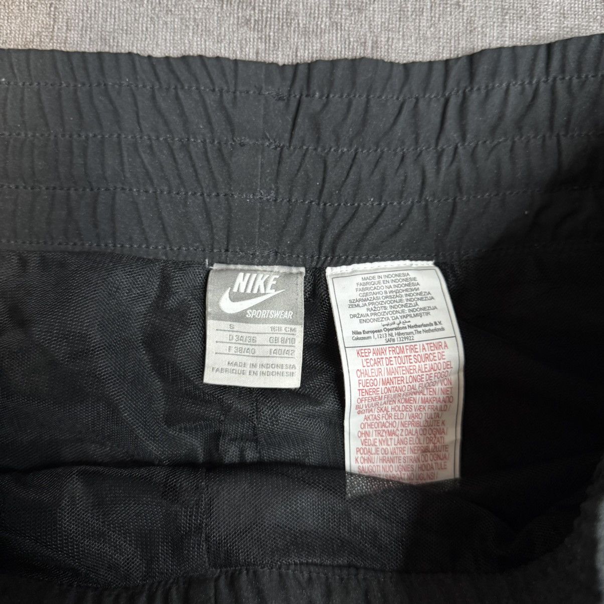 Nike Vintage Nike Nylon Track pants joggers drill y2k Size US 30 / EU 46 - 5 Thumbnail