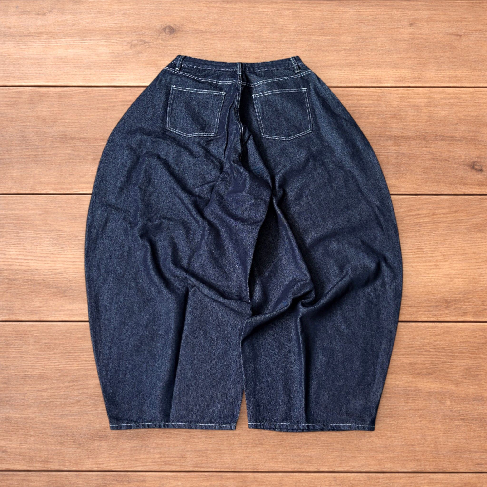 Japanese Brand Super baggy wide leg balloon fit jeans in indigo. Size US 30 / EU 46 - 2 Thumbnail