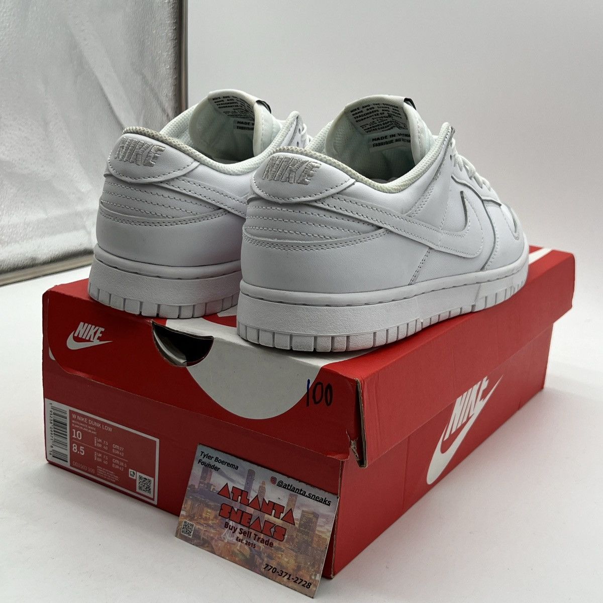 Nike Nike dunk low triple white Size US 10 / EU 43 - 5 Thumbnail