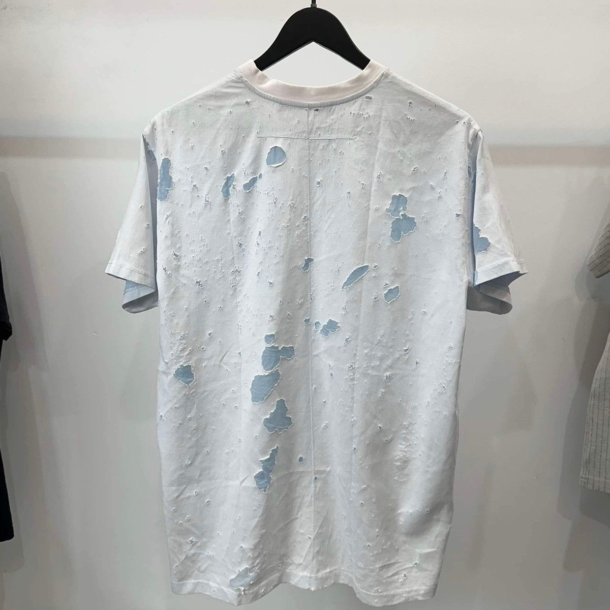 Designer × Givenchy GIVENCHY DESTROYED T SHIRT Size US XXS / EU 40 - 3 Thumbnail