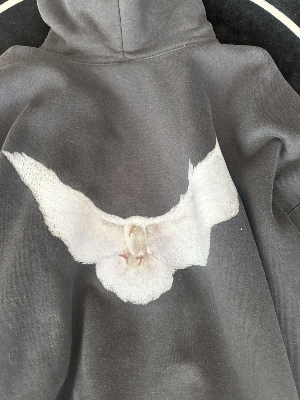 Balenciaga × Gap × Yeezy Yeezy Gap dove hoodie Size US M / EU 48-50 / 2 - 4 Thumbnail