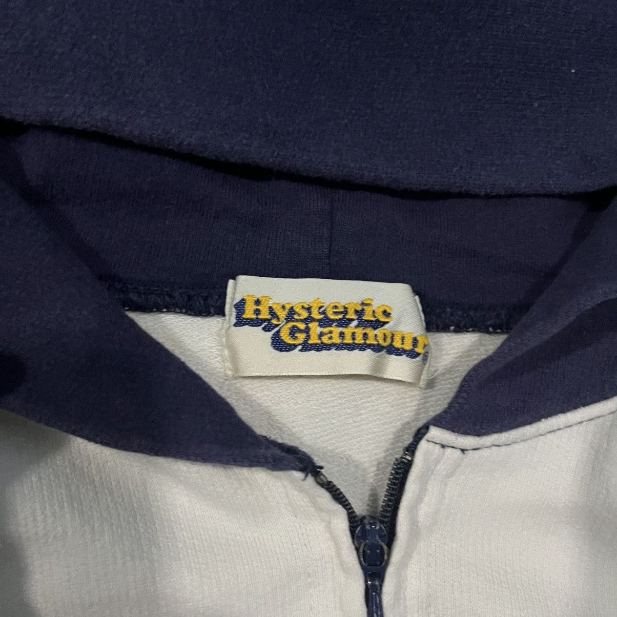 Hysteric Glamour (LAST DROP) Vintage 90 Hysteric Glamour Motel White Hoodie Size US L / EU 52-54 / 3 - 3 Thumbnail