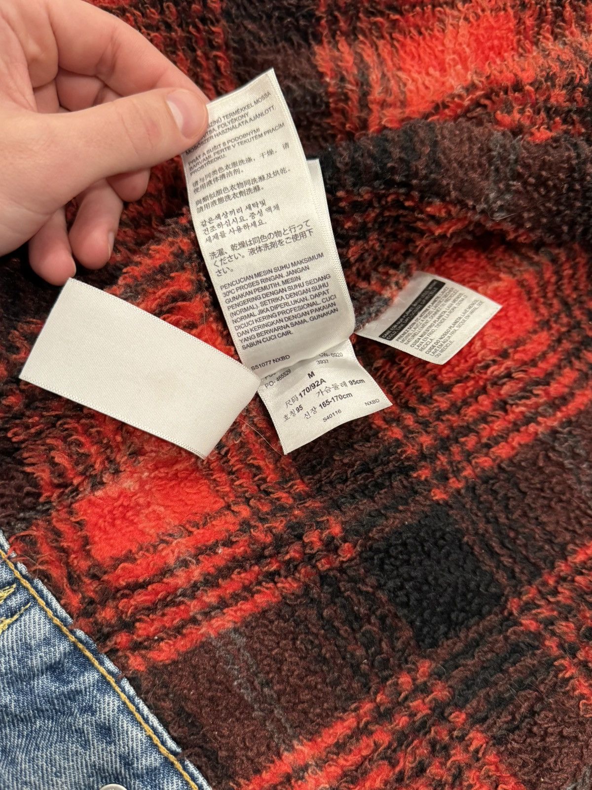 Levi's Levi’s Plaid Lined Denim Jacket Mens Size Medium Light Wash Size US M / EU 48-50 / 2 - 9 Thumbnail