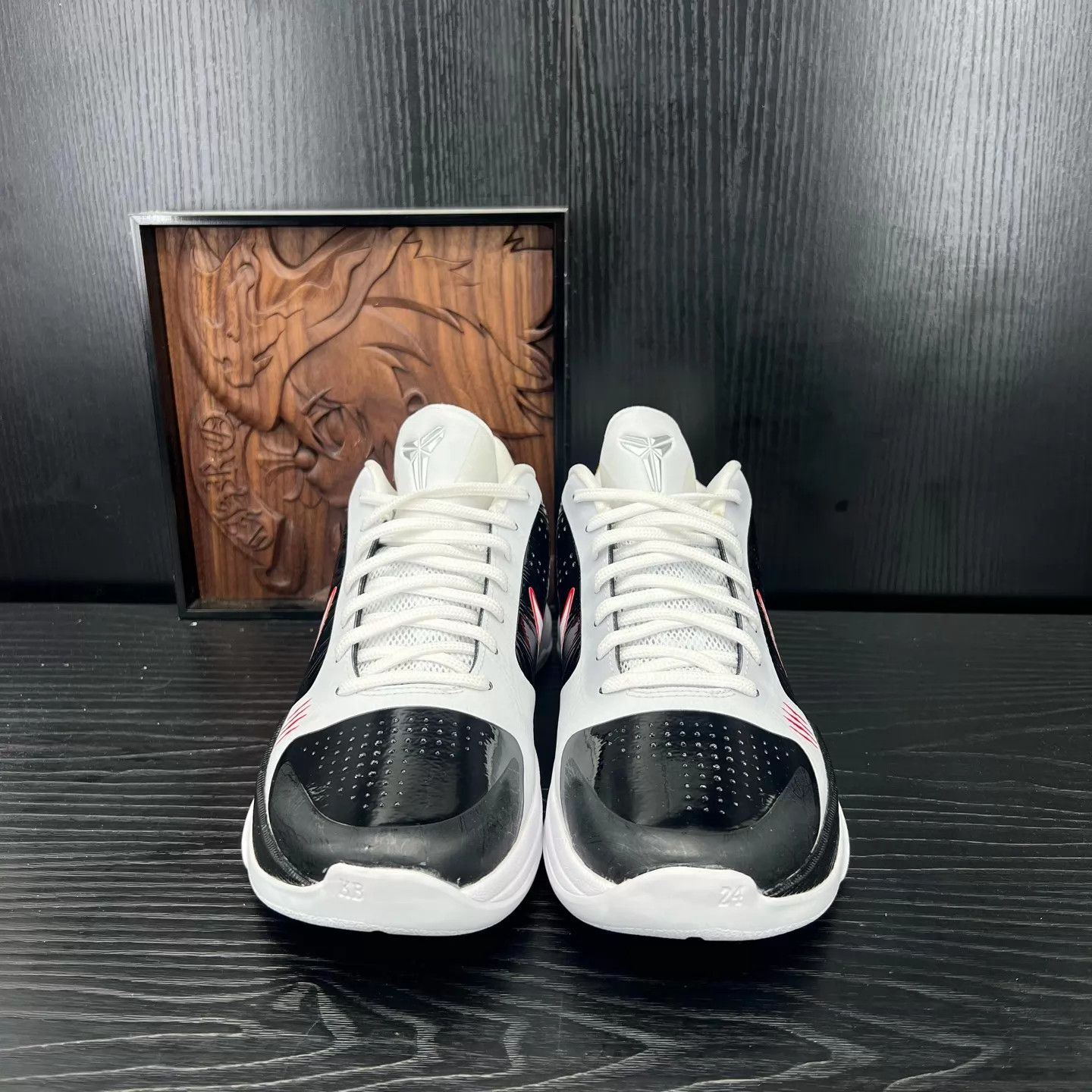 Nike Air Jordan 5 Bruce Lee White Dragon Size 42 Size US 9 / EU 42 - 4 Thumbnail