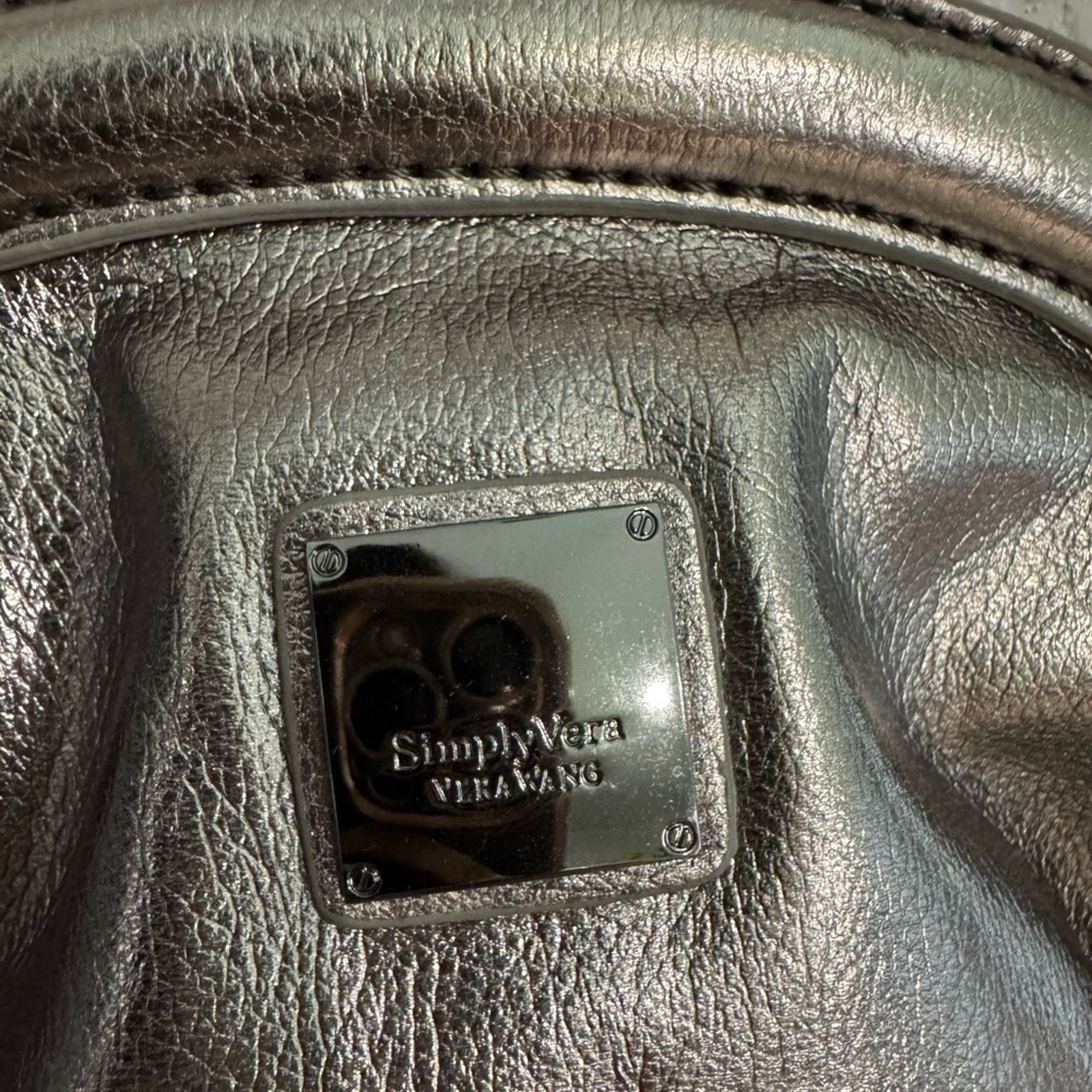 Vera Wang VERA WANG NEW Metallic Silver Clutch & Crossbody Bag Size ONE SIZE - 9 Thumbnail